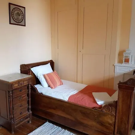 Villars-en-pons Sleeps 14 Pool Wifi